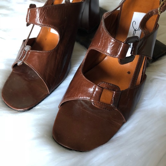 Scalzi Genuine Leather Chunky Heels - Picture 8 of 9